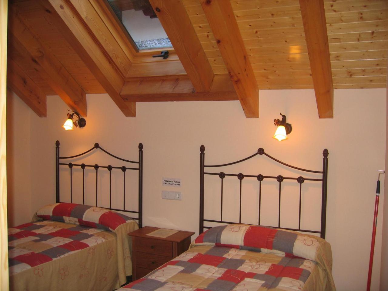 Casa Rural Ornat Etxea Vidangoz Экстерьер фото